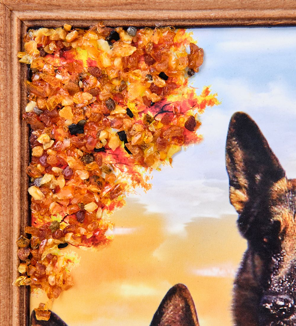 AMB-71/59 Картина «Овчарки с бульдожкой» (с янтарной крошкой) дер.краш.рамка 21х30