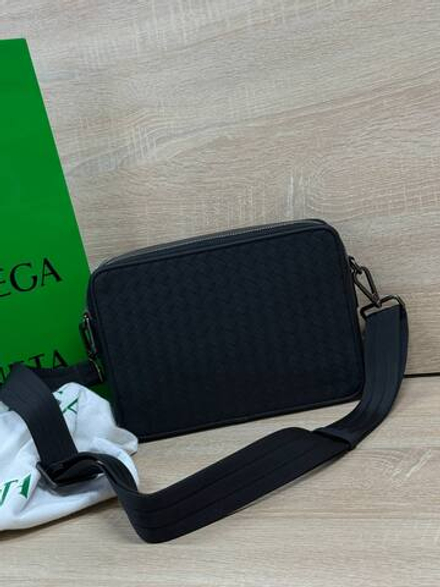 Сумка-мессенджер Bottega Veneta
