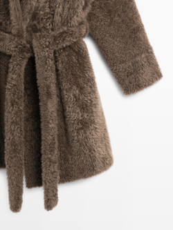 Massimo Dutti Длинная шуба из мутона с поясом - Limited Edition, коричневый