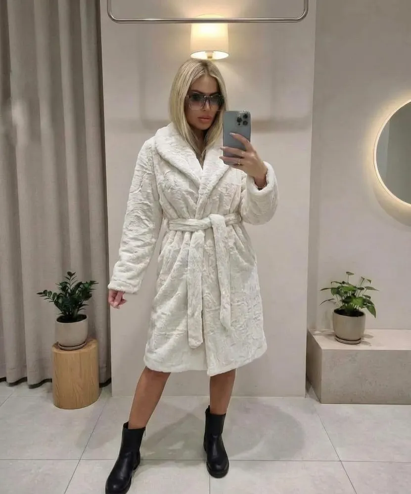 Пальто 2572322 Fabrika