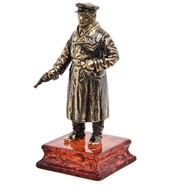 Народные промыслы AM-2185 Фигурка «Следователь» (латунь, янтарь)