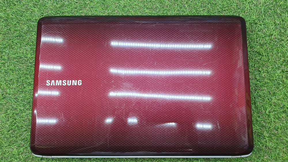 Ноутбук Samsung i5/8 Gb/310M/  NP-R530 [np-r530-jt02ru]/ Windows 7