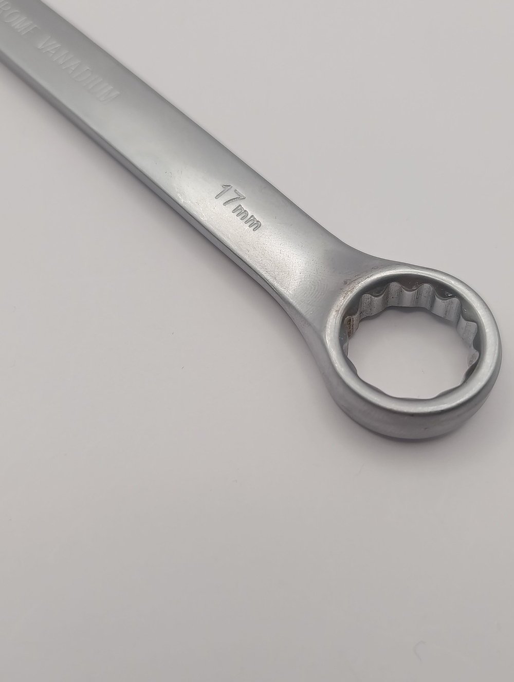 Ключ комбинированный на 17мм