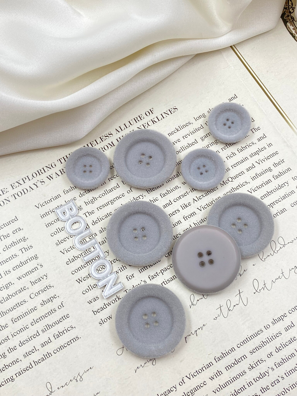 Пуговицы на прокол серые с бархатным напылением