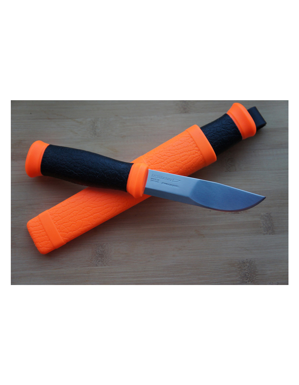 Нож Morakniv Outdoor 2000 Orange, нержавеющая сталь, 12057