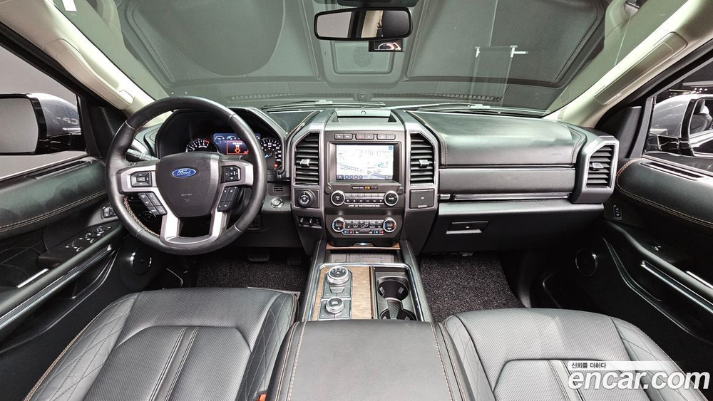 Ford Expedition Platinum 4WD (10.2021)