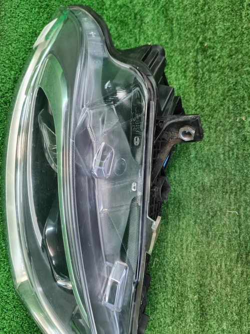 Фара левая Mercedes V w447 (2014-н.в.) LED