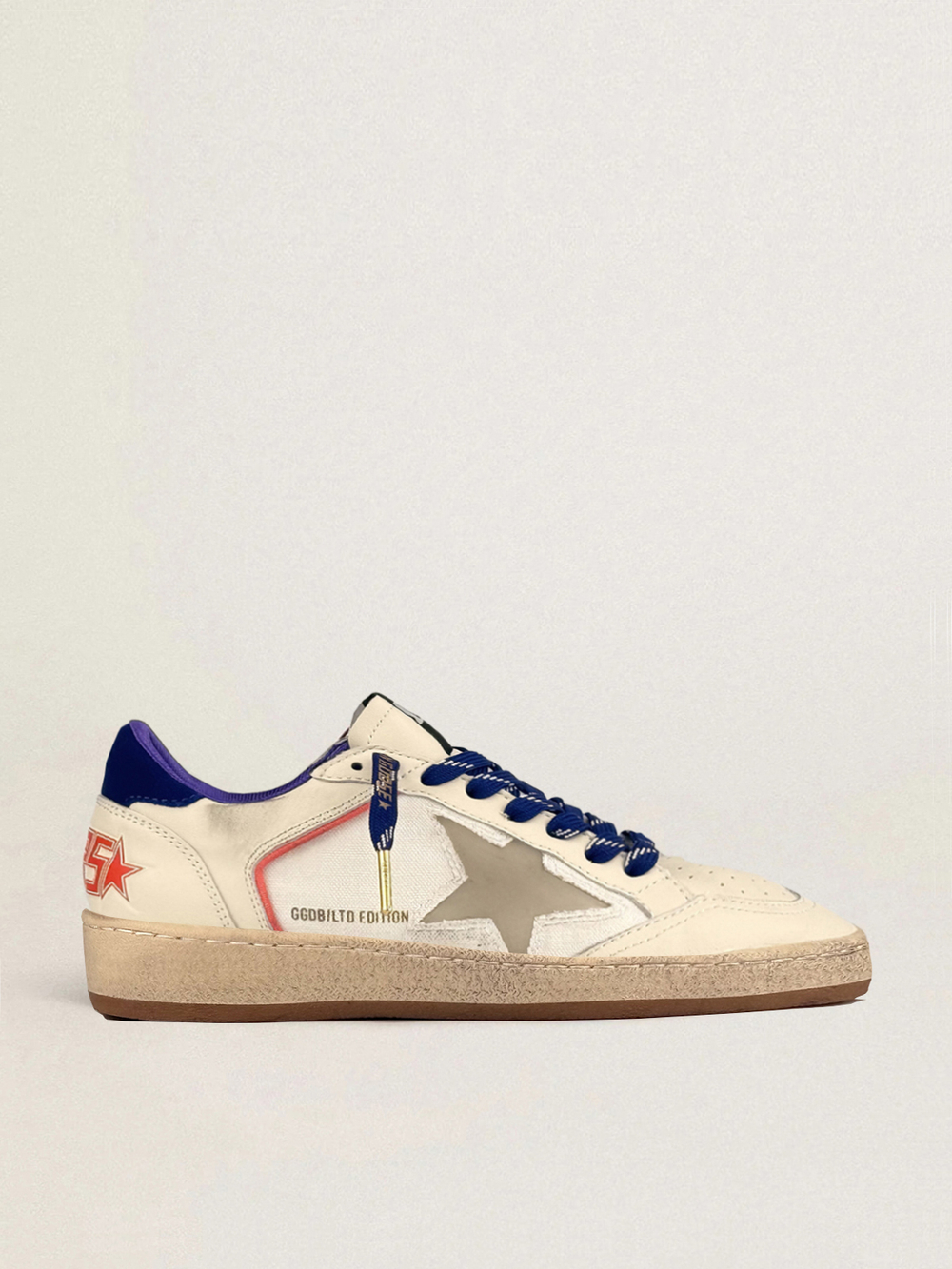 Ball Star in cream leather with grey star and a blue heel tab