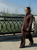 Костюм с жакетом в шоколадном цвете