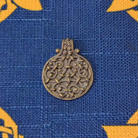 Подвеска. Новгород 10 в.