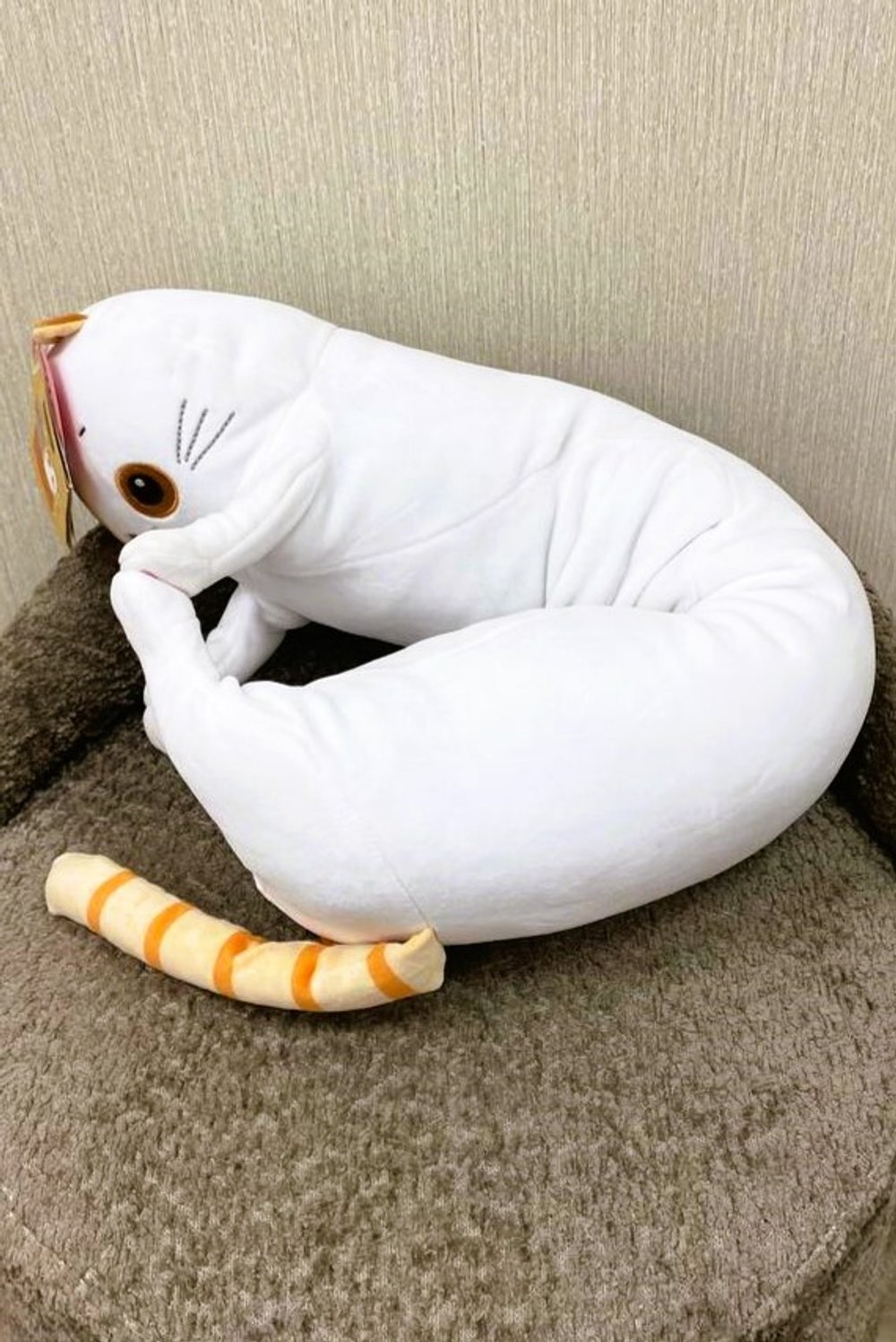 УЦЕНКА Мягкая игрушка Дорожная подушка Лили 60см