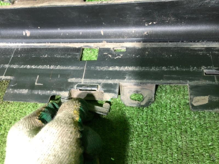 Накладка подножки левая Land Cruiser 200 (07-21)