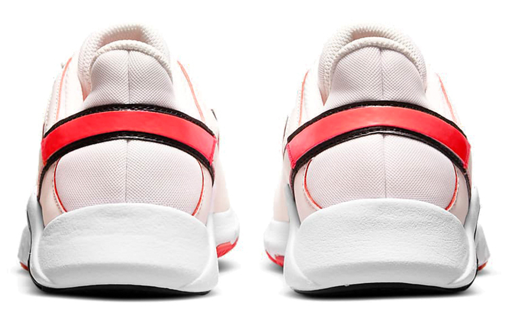 Кроссовки Nike Legend Essential 2 (Женская размерная сетка)