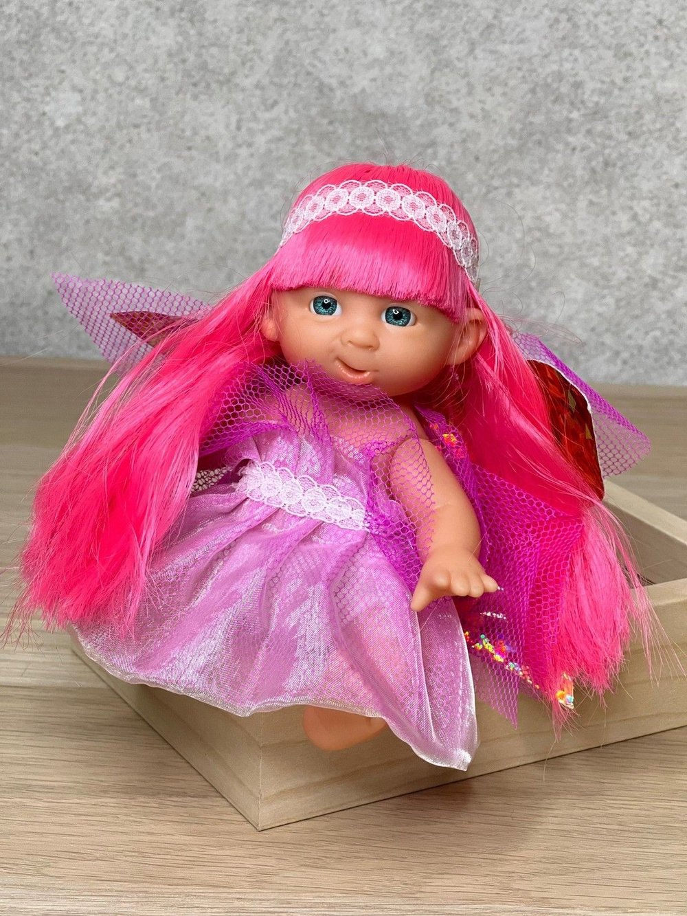 Кукла LAMAGIK виниловая 18см Gestitos (135U3)