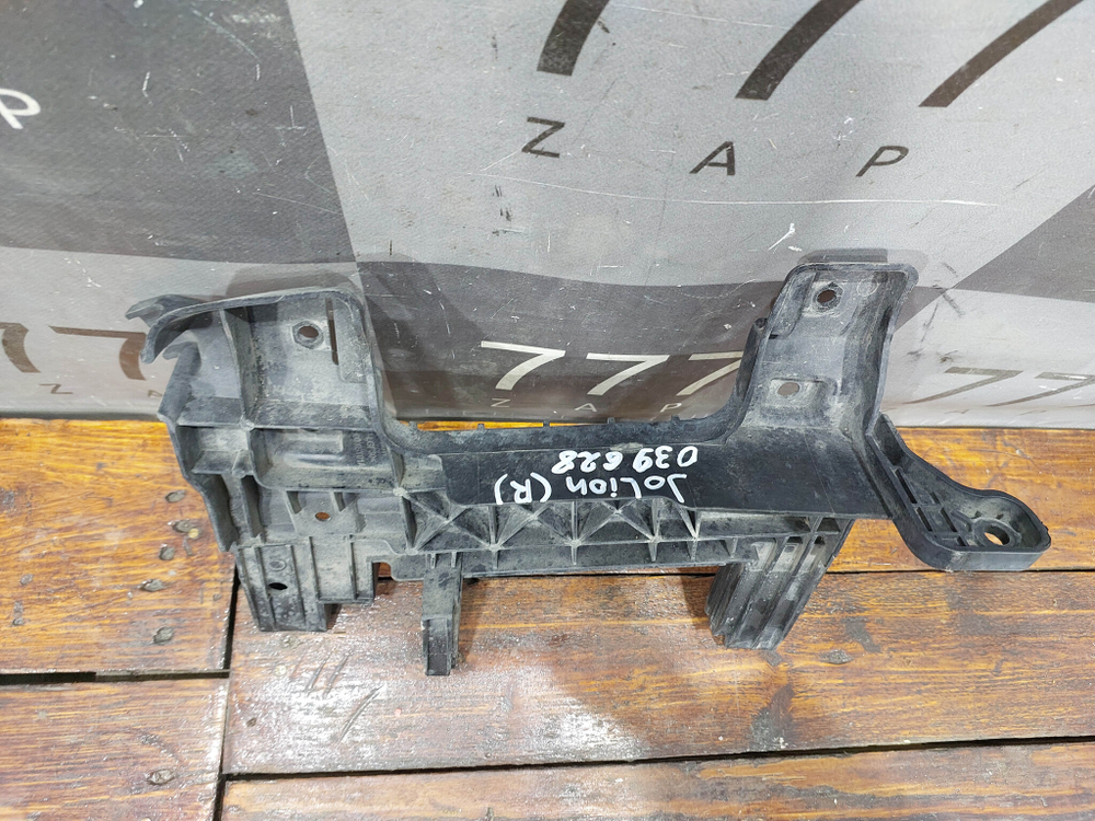 Кронштейн решетки радиатора левый Haval Jolion 21-нв Б/У Оригинал 5509100XST01A