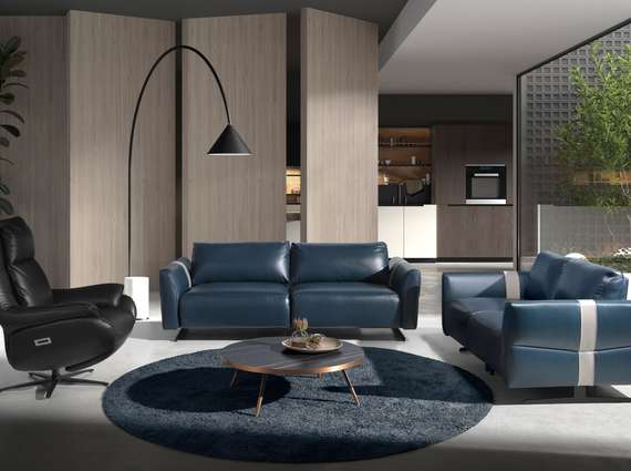 Кресло с реклайнером Angel Cerda 5124, черная кожа