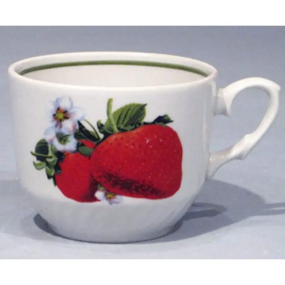 Кружка фарфоровая 250мл «Клубника»