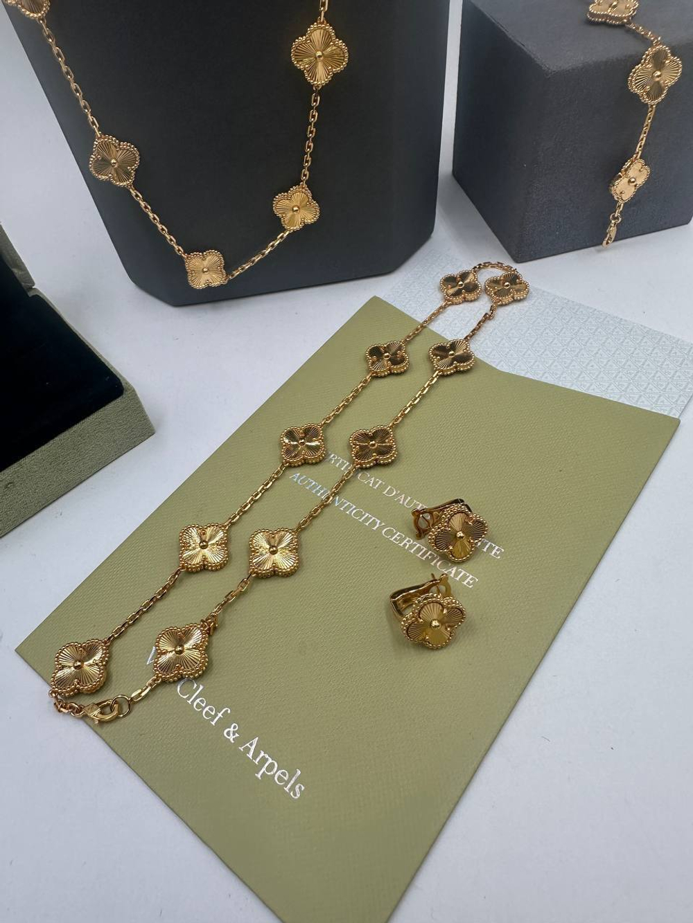 Чокер Van Cleef & Arpels