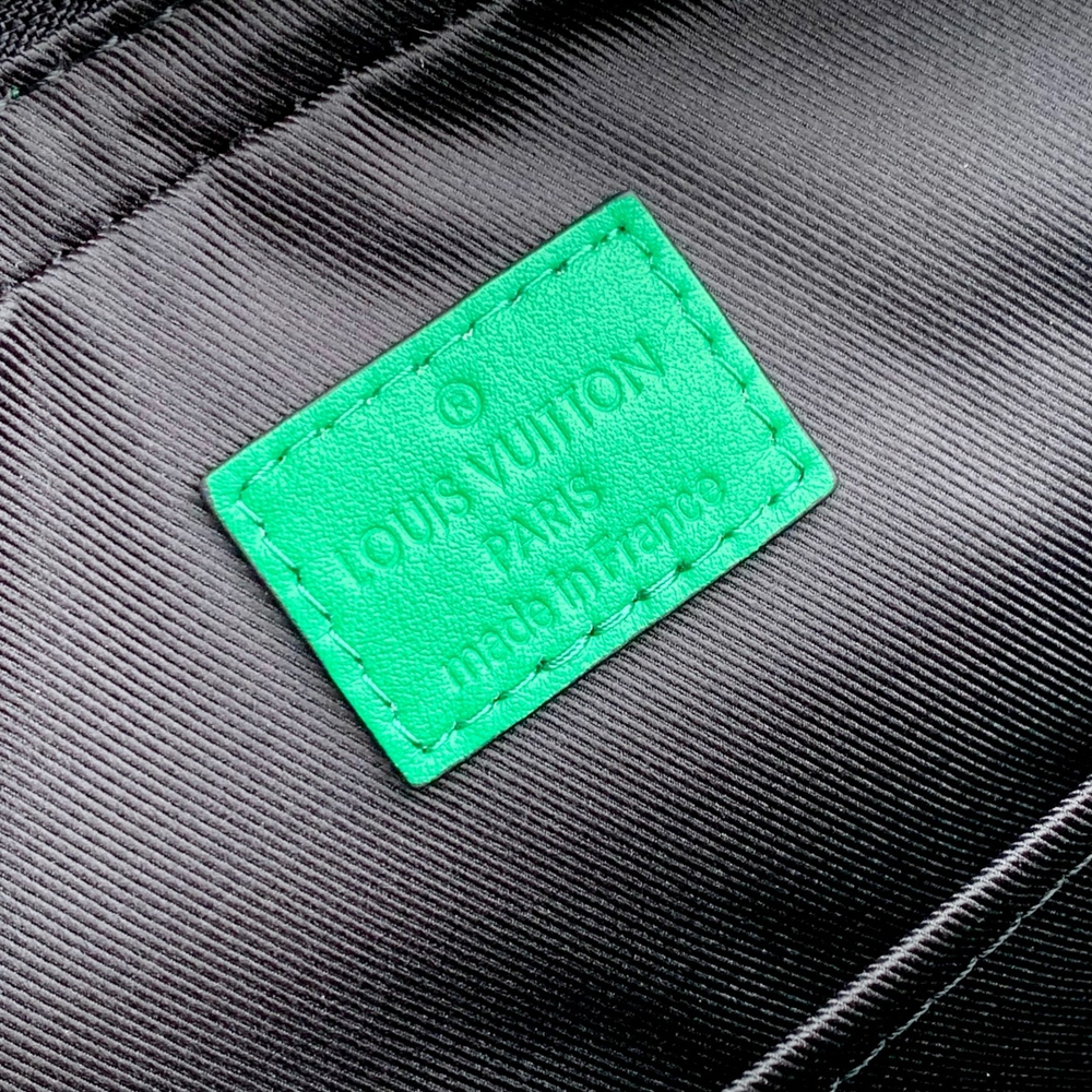 Louis Vuitton Trio Messenger