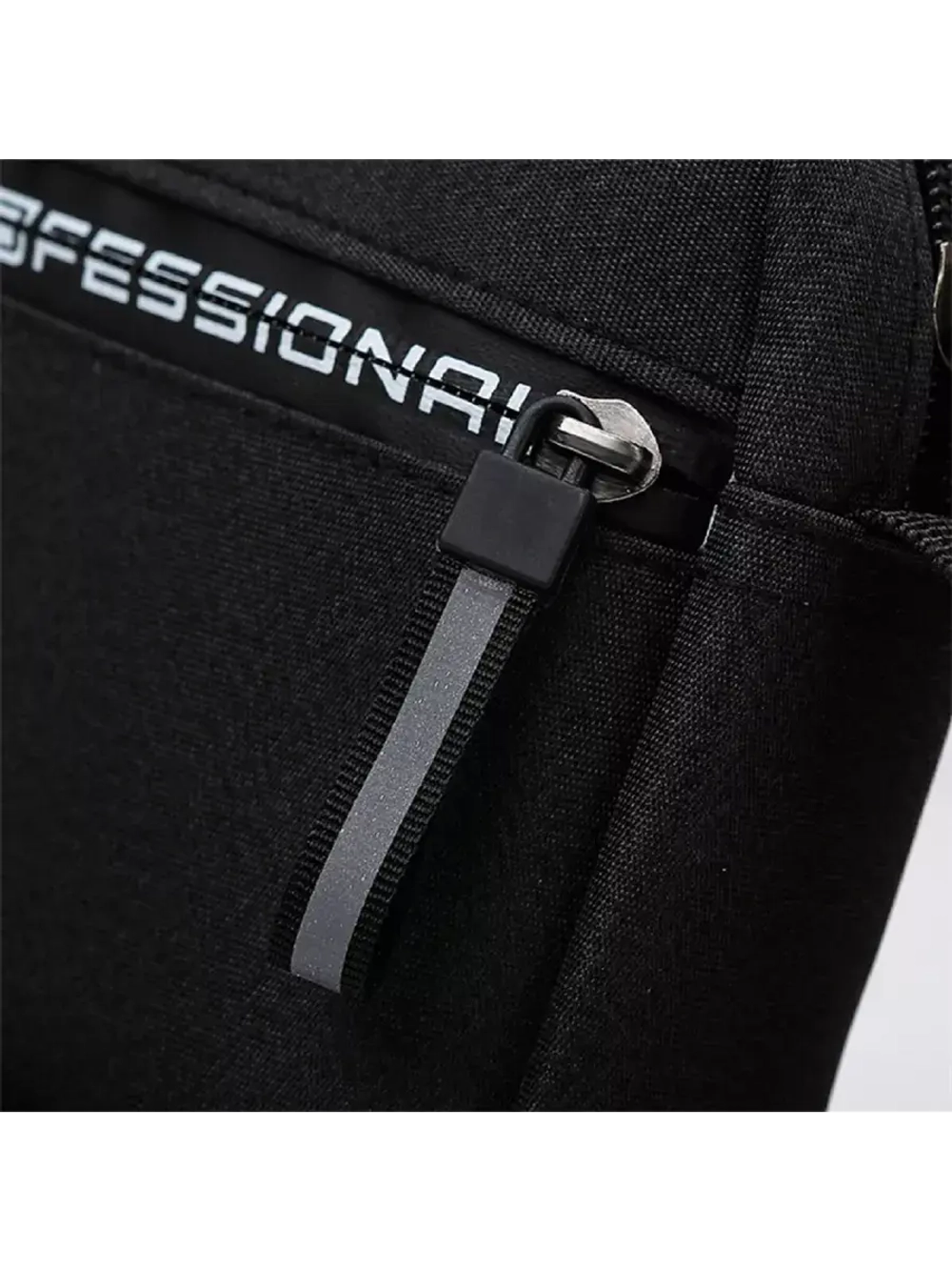 Сумка на плечо мужская кросс боди влагостойкая барсетка.