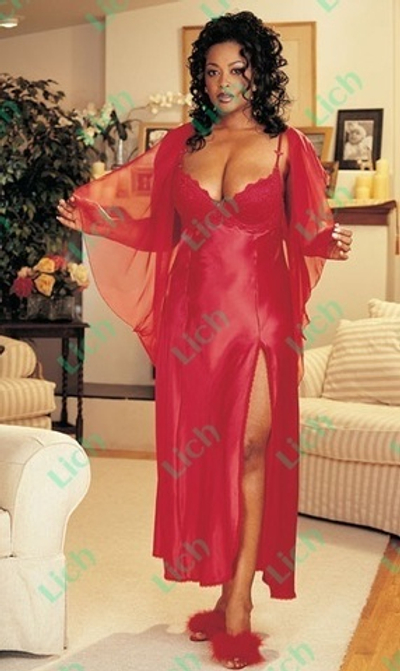 Сорочка атласная длинная с вырезами и кружевным лифом