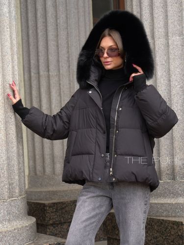 Пуховик женский с меховым воротником и капюшоном