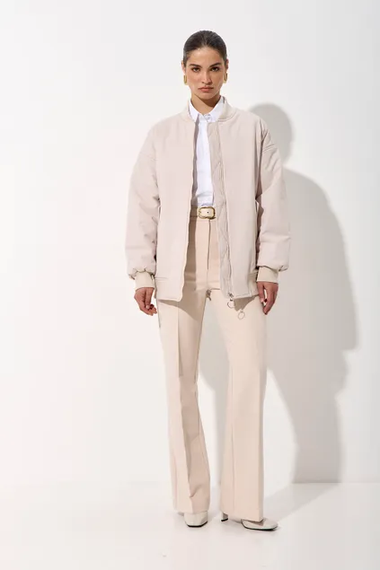 Куртка бомбер цвета экрю