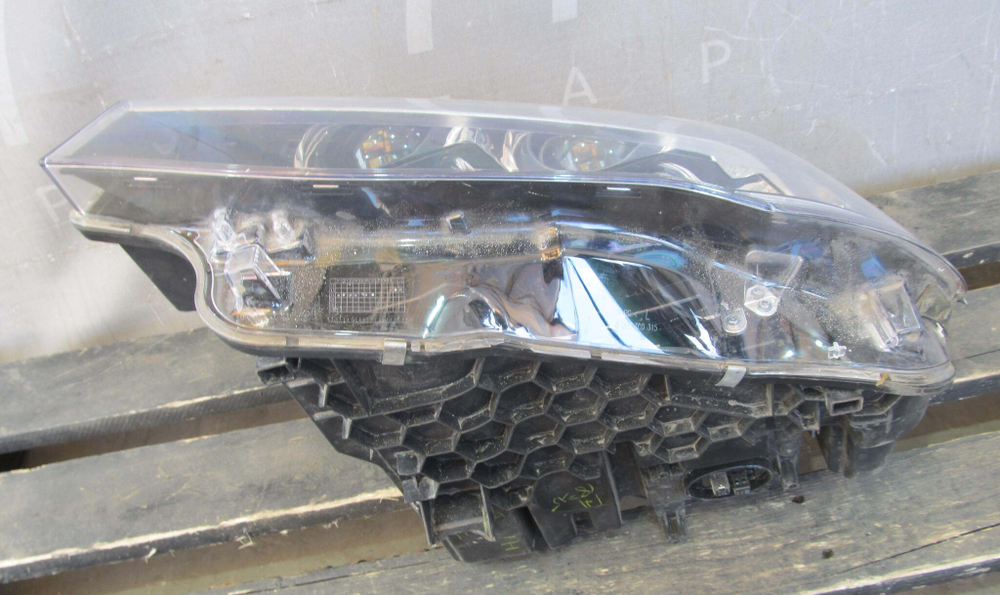 Фара левая BMW X3 (F25) 14-17 Б/У Оригинал 63117401131