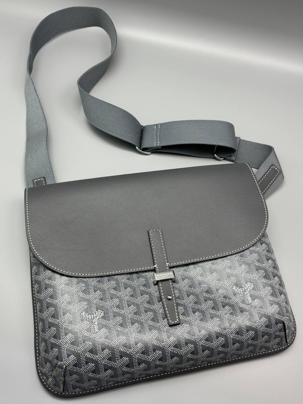 Сумка-мессенджер Goyard
