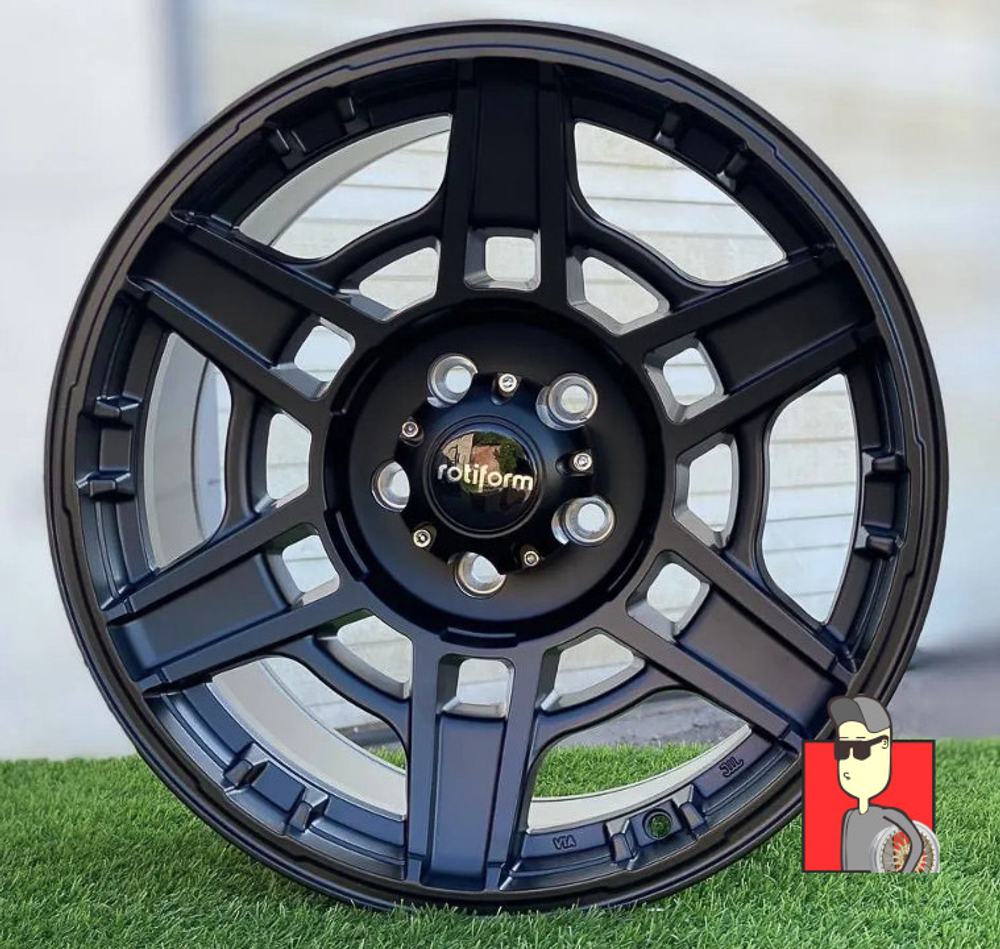 Комплект дисков Rotiform 17x8.5 et15 5x114.3