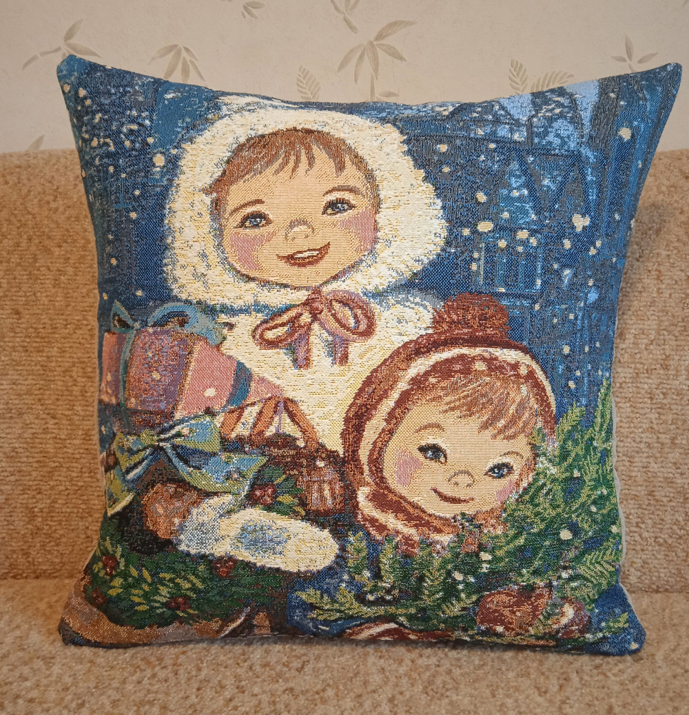 Декоративная гобеленовая наволочка для интерьерной подушки Дети 47*47