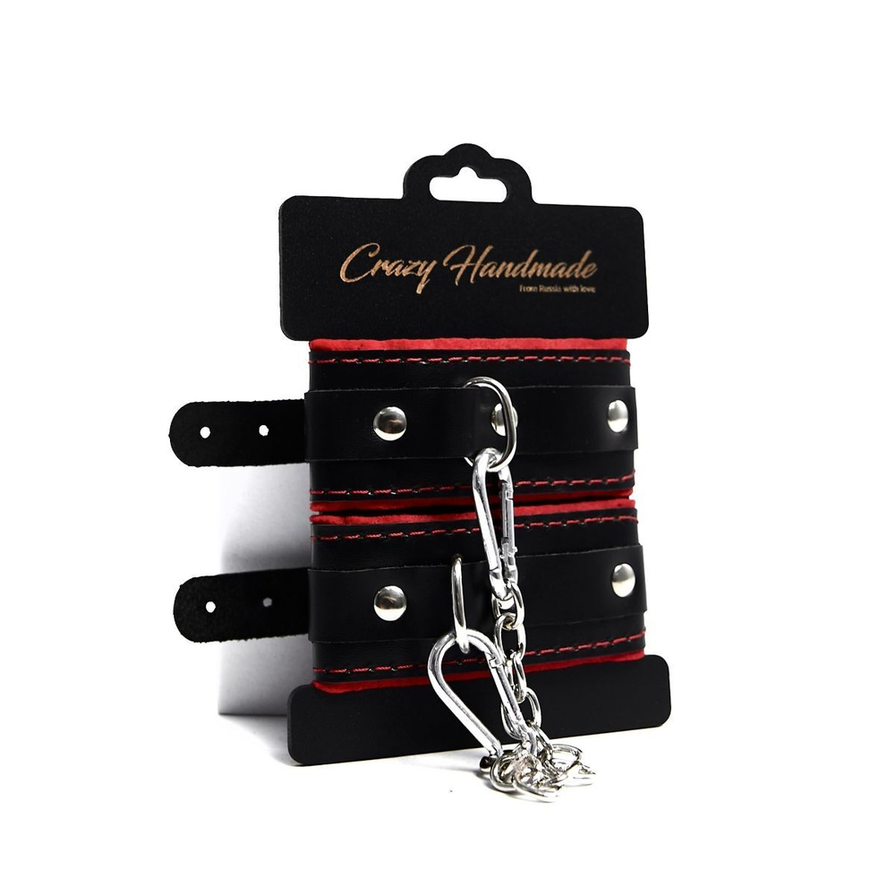 Черные наручники с красной подкладкой, строчками и скругленными ремешками (Цвет: черный с красным)