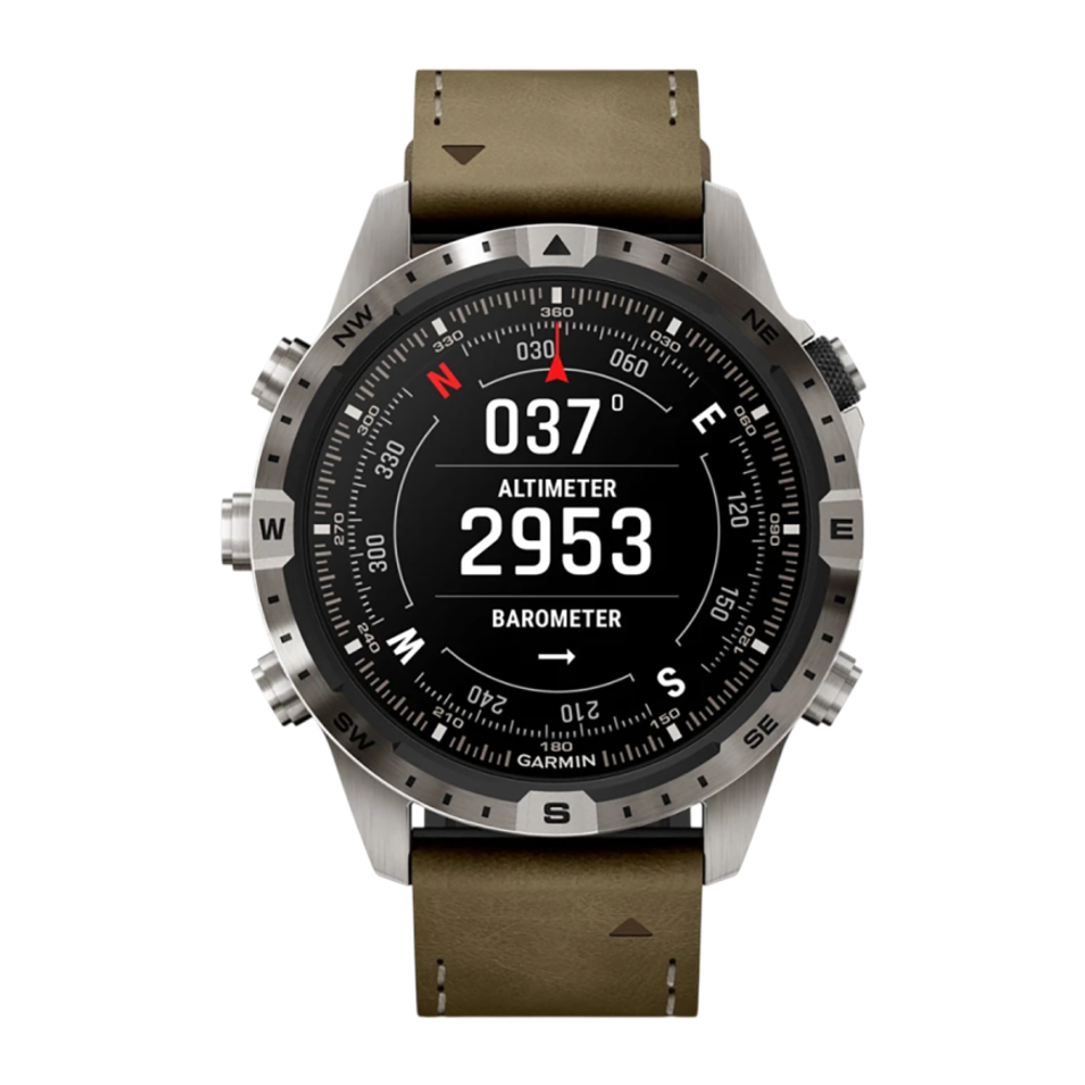 Спортивные часы Garmin MARQ Adventurer (Gen 2), гибридный ремешок, чёрный силиконовый ремешок Безель и корпус из титана, AMOLED-дисплей с куполообразным сапфировым стеклом. Ремешок из кожи и фторэластомера и силиконовый ремешок с классическими застёжками