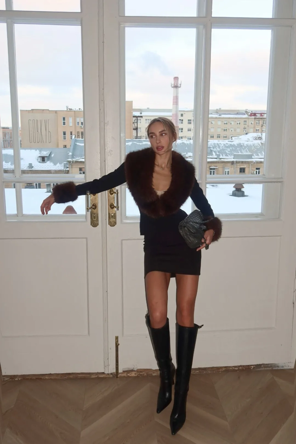 Юбка мини на резинке, Черный