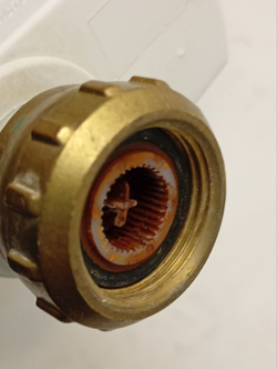 WFXI2840EU кт22 Заливной шланг с аквастопом для стиральной машины Bosch Siemens Neff 667327 б/у