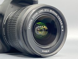 Canon 600D kit 18-55mm IS ll 28000 кадров