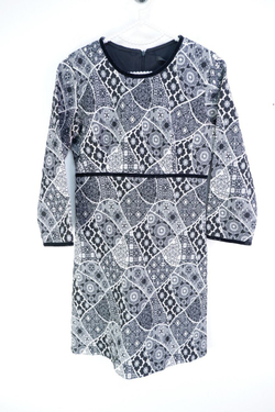 Платье Zara с вискозой стильное 42 размер