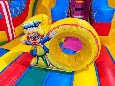 Коммерческий надувной батут «Парк развлечений», 14x6x7 м.