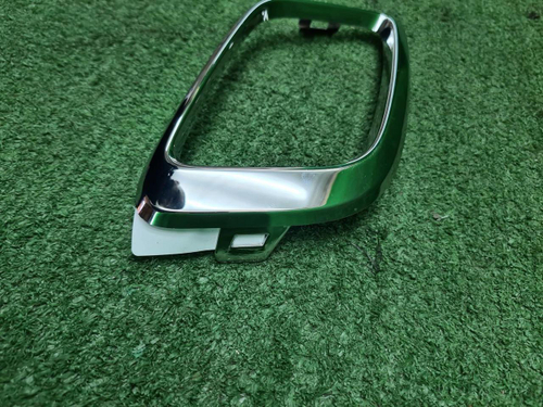 Накладка ПТФ левая Renault Sandero 2 Stepway 18-22