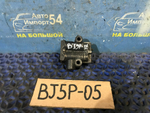 Распределитель тормозной MAZDA FAMILIA 2000