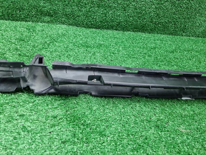 Кронштейн переднего бампера Mercedes E W213 16-21