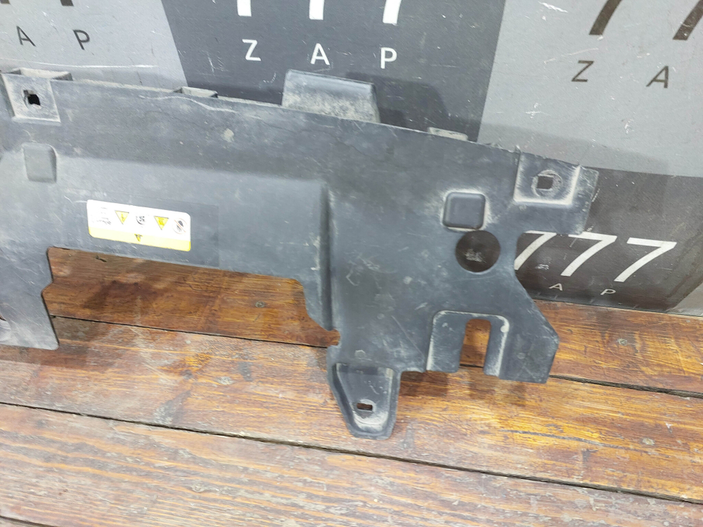 Кожух замка капота Volkswagen Touareg 3 18-нв Б/У Оригинал 760853819D