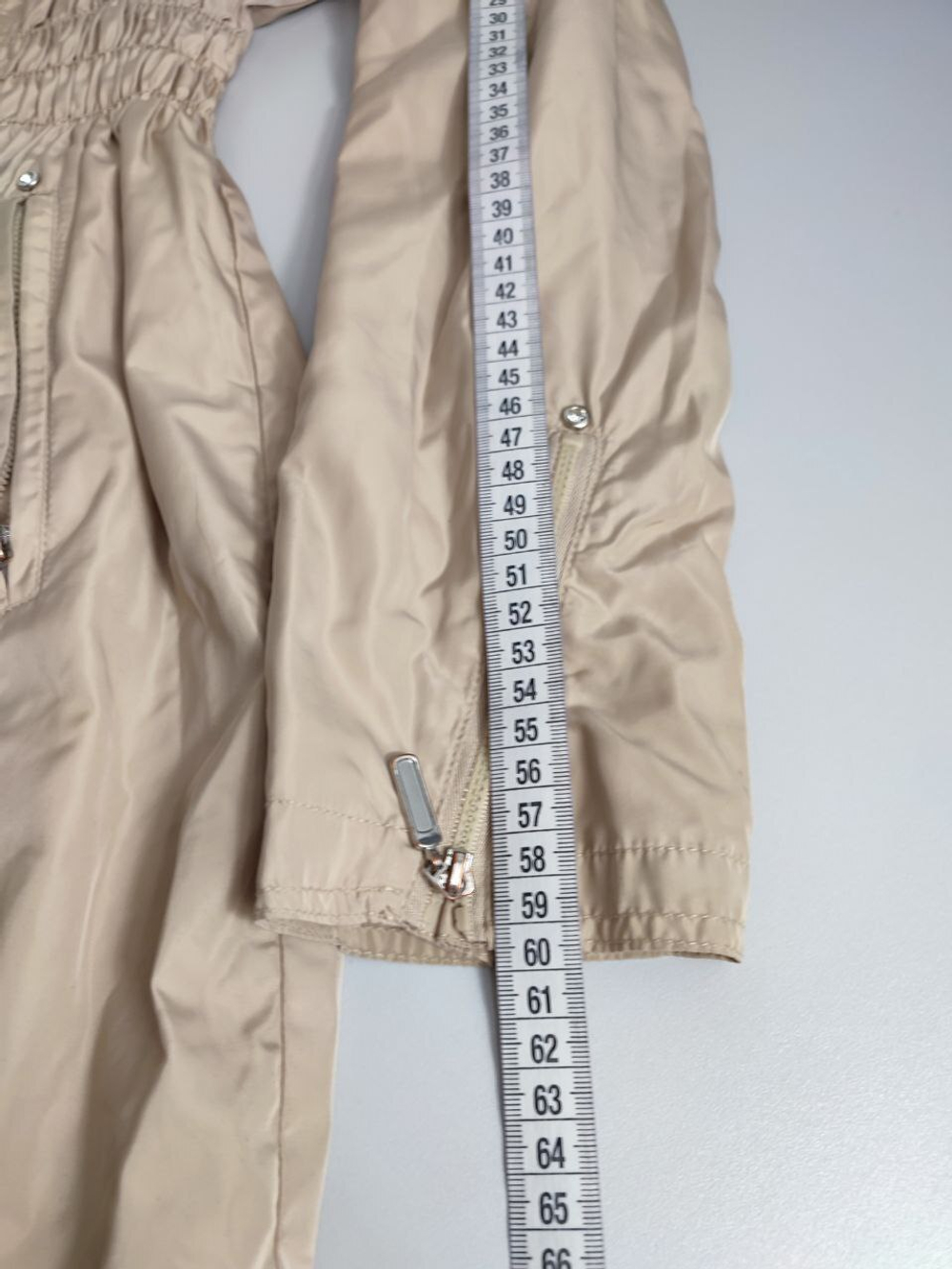 Плащ Sela светлый 44 размер