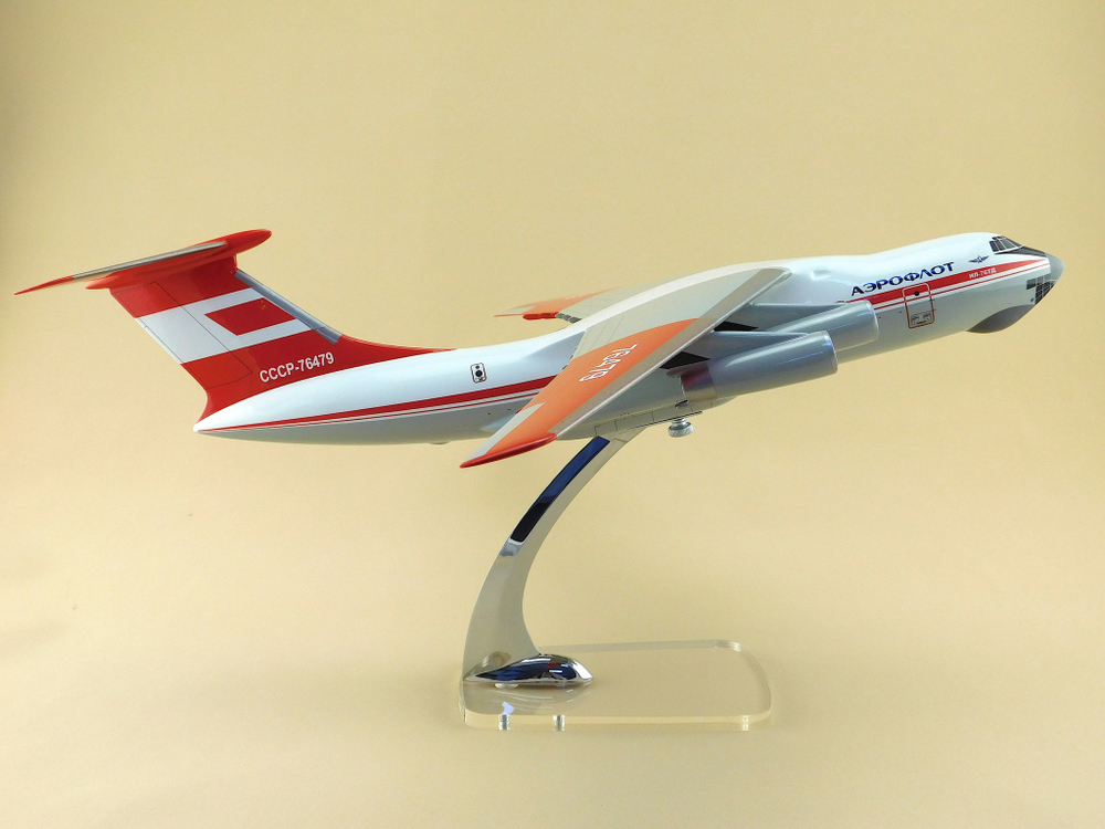 Модель самолета Ил-76ТД (М1:100, Аэрофлот полярный)