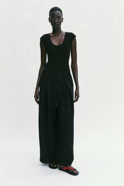 ZARA БОДИ С КРУГЛЫМ ВЫРЕЗОМ, ЧЕРНЫЙ