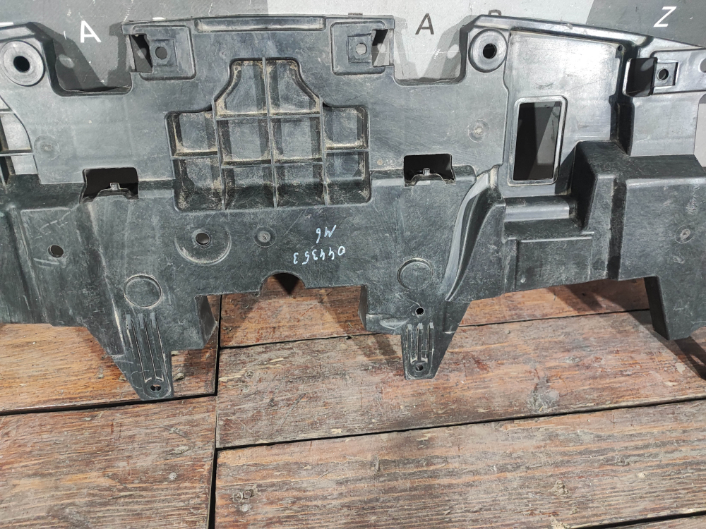 Кронштейн решетки радиатора Haval M6 2 21-нв Б/У Оригинал 5509020XKZ0YA