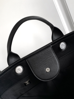 Chanel Shopping Bag 38 cm