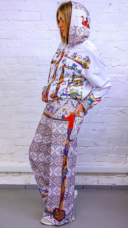 Комплект (зип худи и брюки) "Лабиринт", по мотивам Псалтири Латтрелла (Luttrell Psalter) и средневековых буквиц