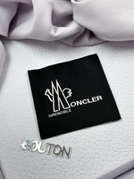 Бирка Монкл черная квадратная