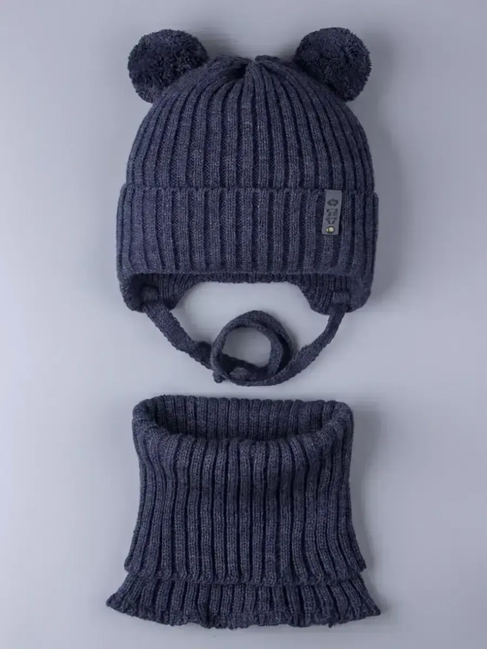 Шапка для мальчика со снудом осенняя